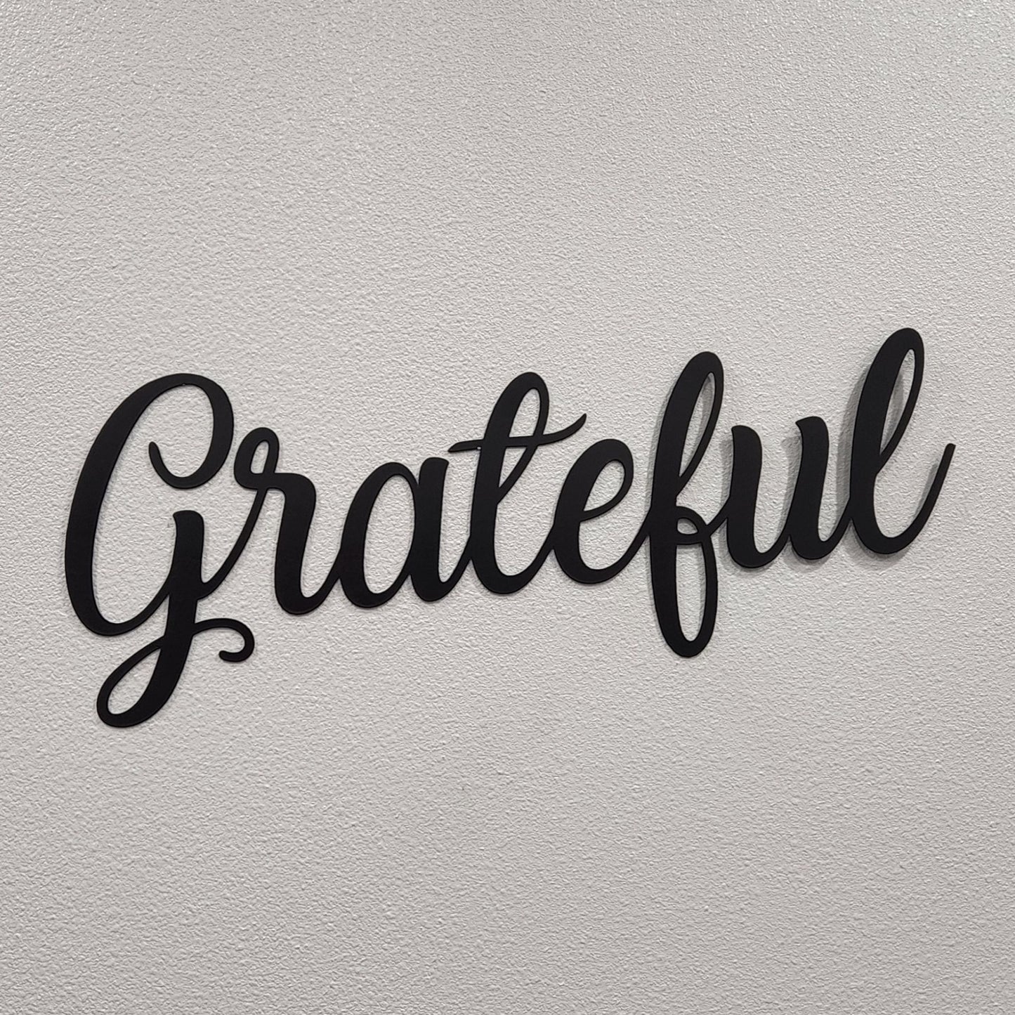 "Grateful" Metal Word Art Wall Decor