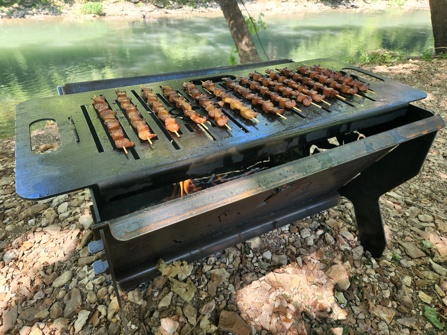 "Fisherman" XL Collapsible Fire Pit Grill