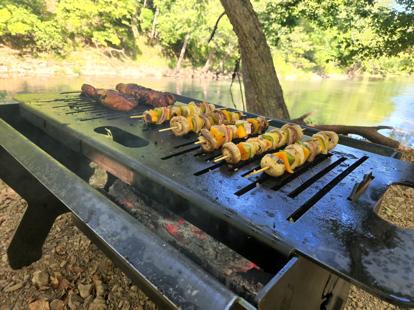 "Mountain View" XL Collapsible Fire Pit Grill