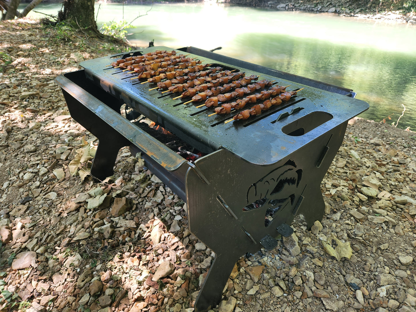 "Fisherman" XL Collapsible Fire Pit Grill
